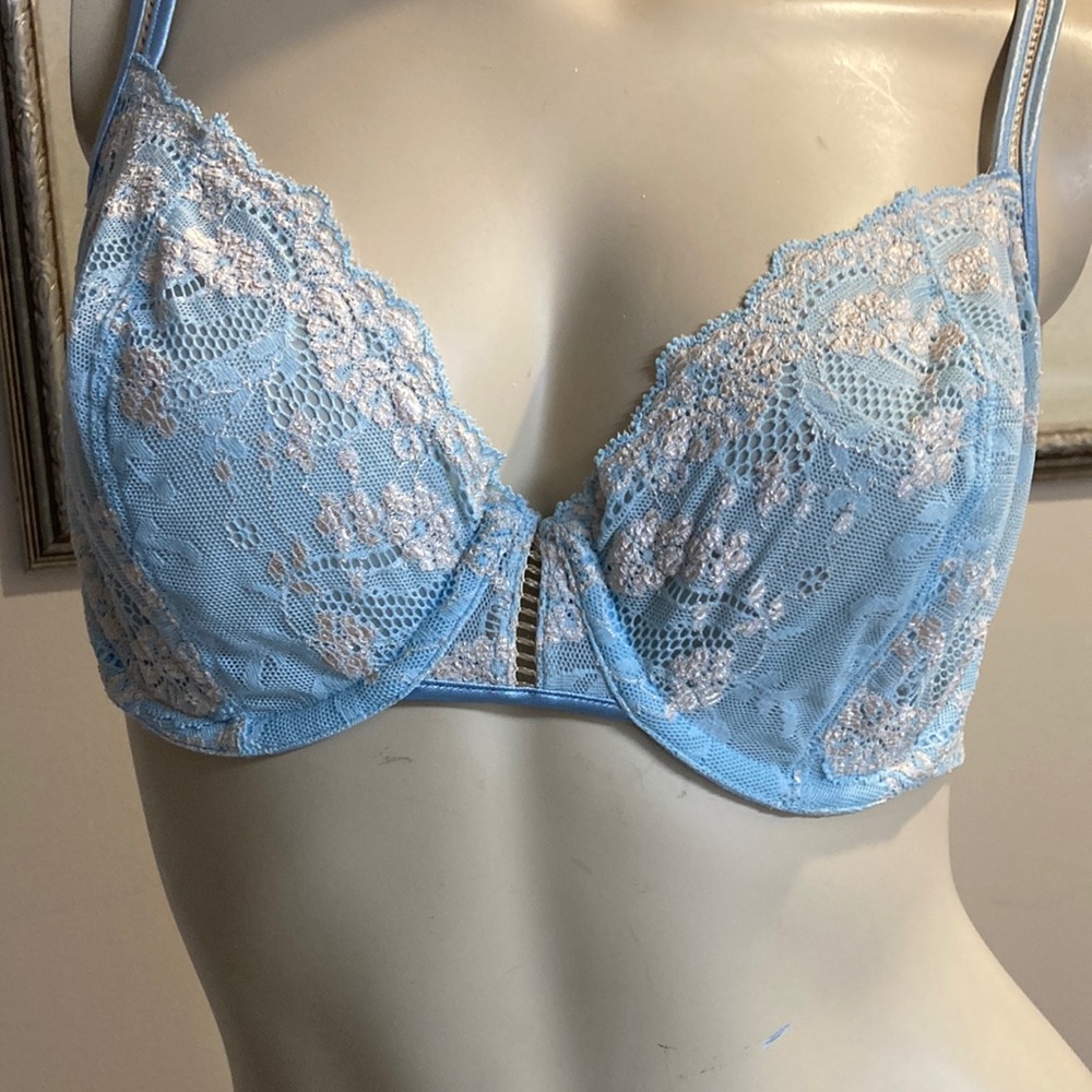 Liz CLAIBORNE Blue Lace Underwire Bra - Women Intimates & Sleepwear